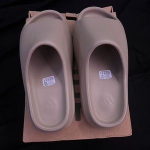 Yeezy Slide Pure Size 8